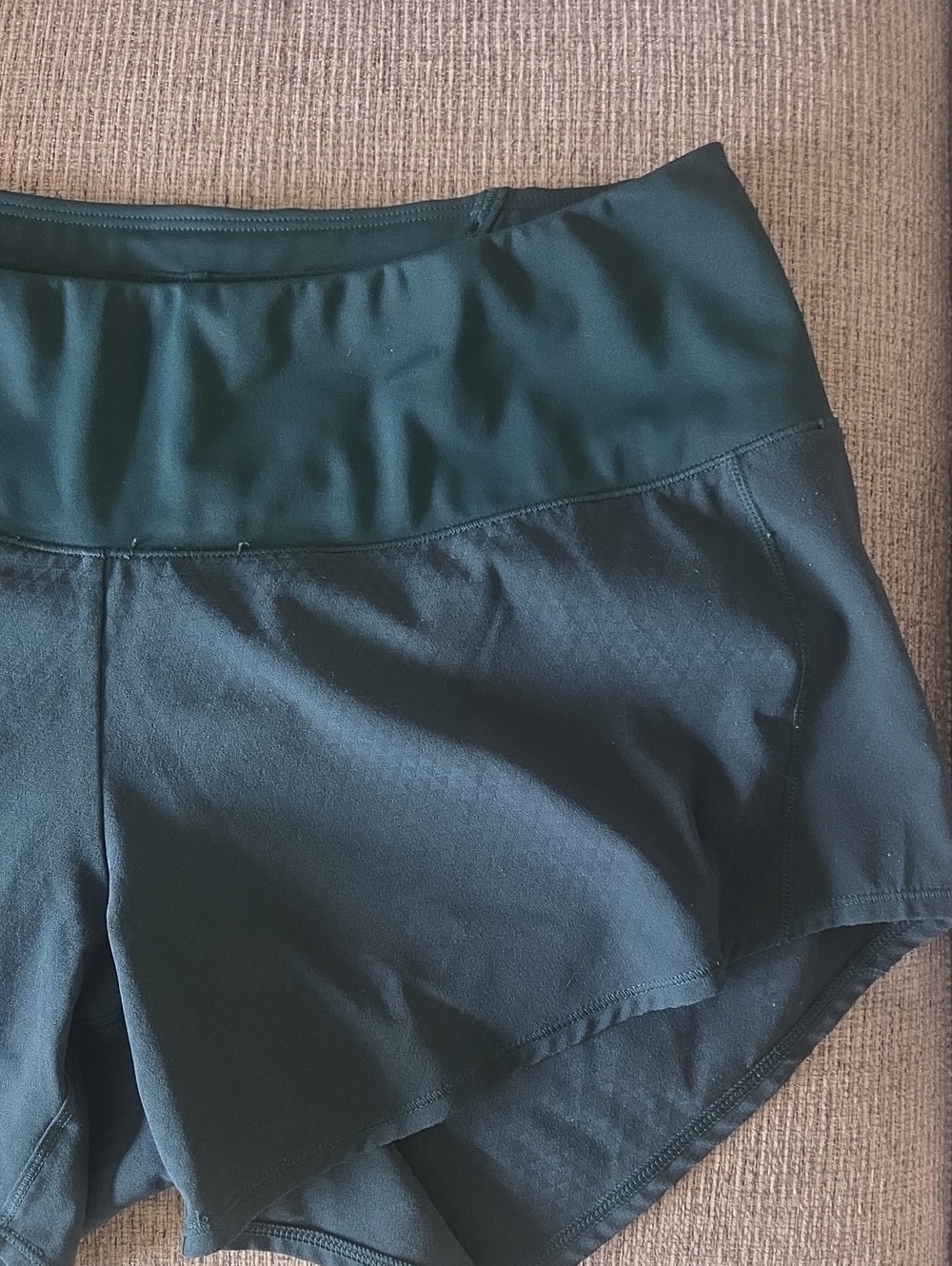 Oiselle Roga Shorts - Picture 2 of 8